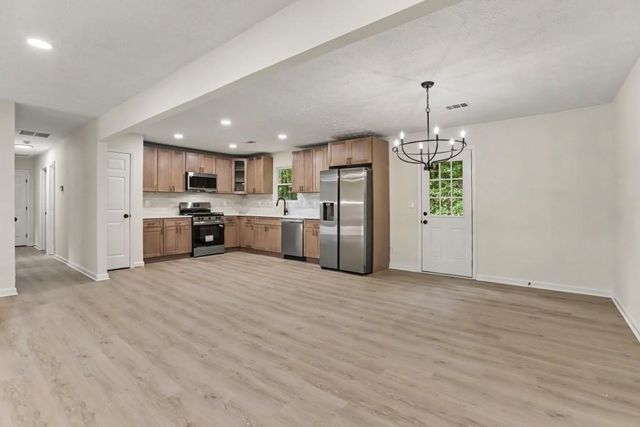 5055 S WOODBRIDGE Trail, Stone Mountain, GA 30088