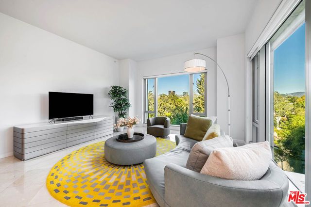 10727 Wilshire Boulevard 502, Los Angeles, CA 90024