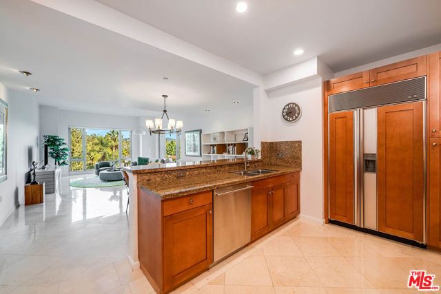 10727 Wilshire Boulevard 502, Los Angeles, CA 90024