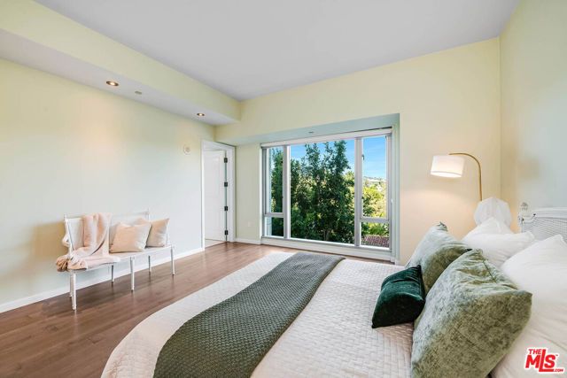 10727 Wilshire Boulevard 502, Los Angeles, CA 90024