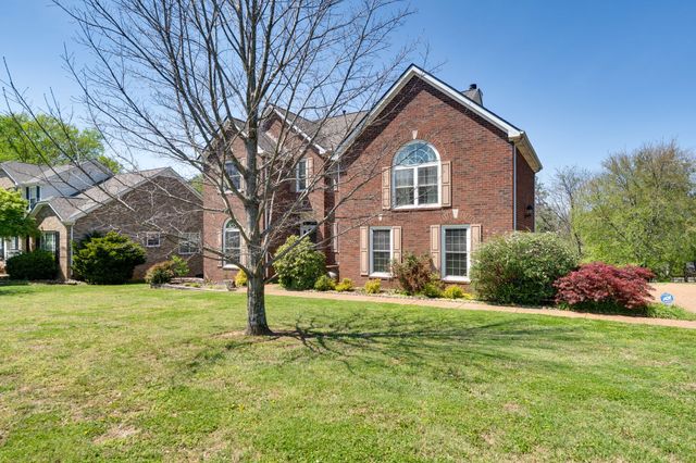 369 Dandridge Dr, Franklin, TN 37067