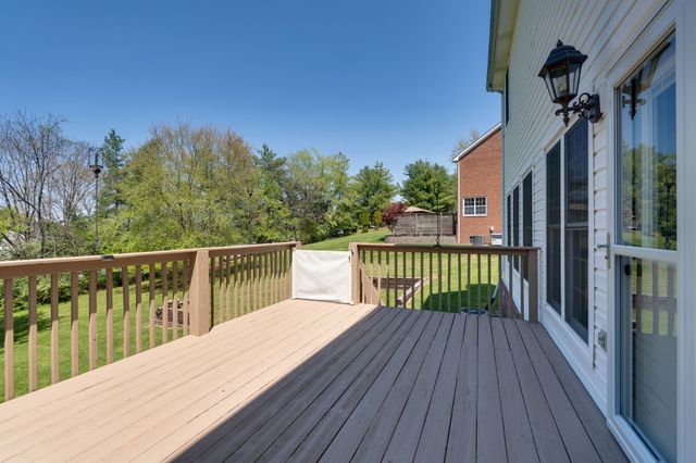 369 Dandridge Dr, Franklin, TN 37067