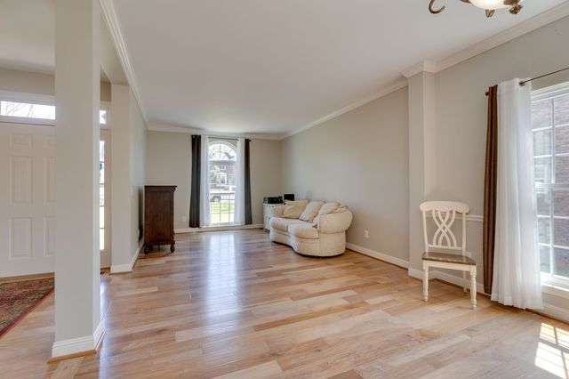 369 Dandridge Dr, Franklin, TN 37067