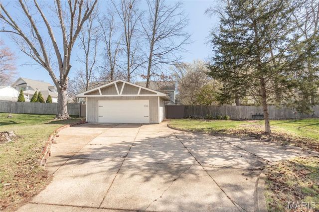 638 Evans Avenue, St Louis, MO 63122