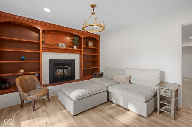 148 Park Lane, Carmel, IN 46032