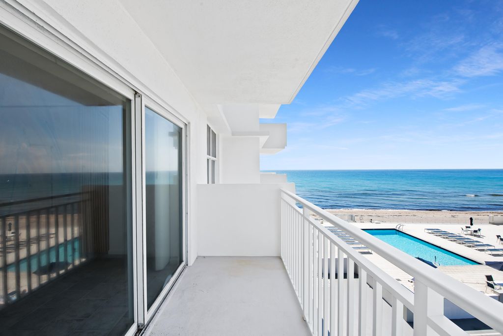 4505 S Ocean Boulevard 303, Highland Beach, FL 33487