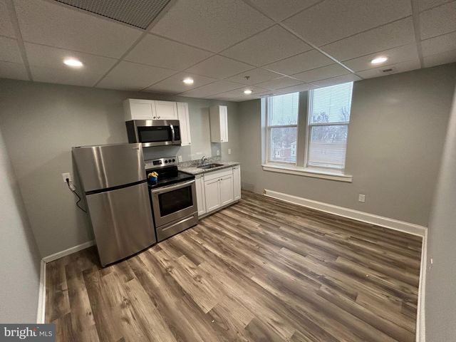 611 SWEDE ST, Norristown, PA 19401