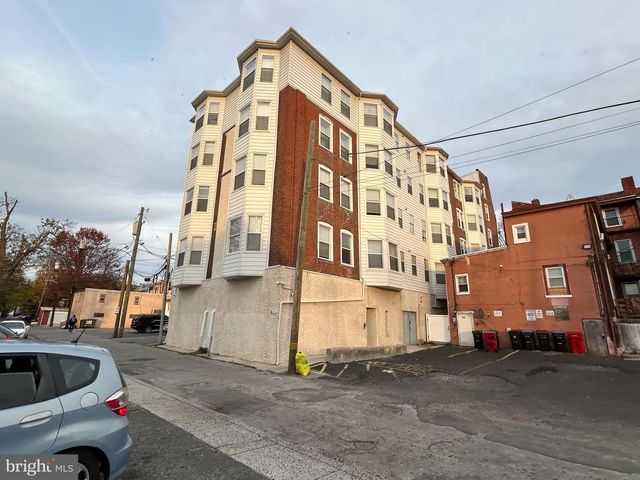 611 SWEDE ST, Norristown, PA 19401