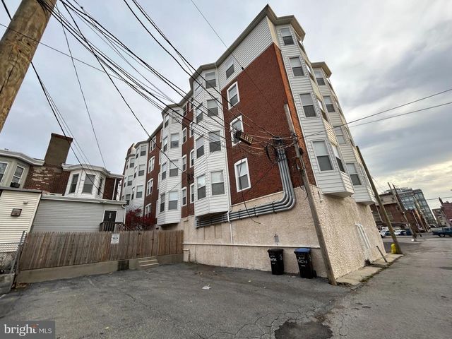 611 SWEDE ST, Norristown, PA 19401