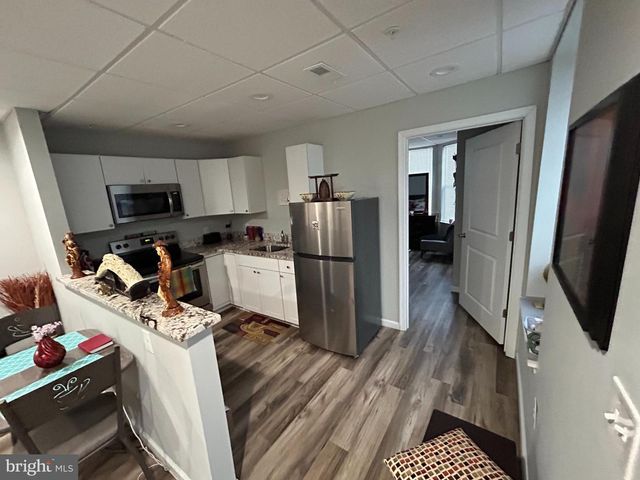 611 SWEDE ST, Norristown, PA 19401