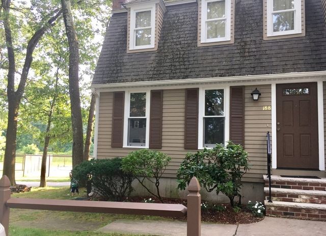 188 Wellman Ave 188, Chelmsford, MA 01863