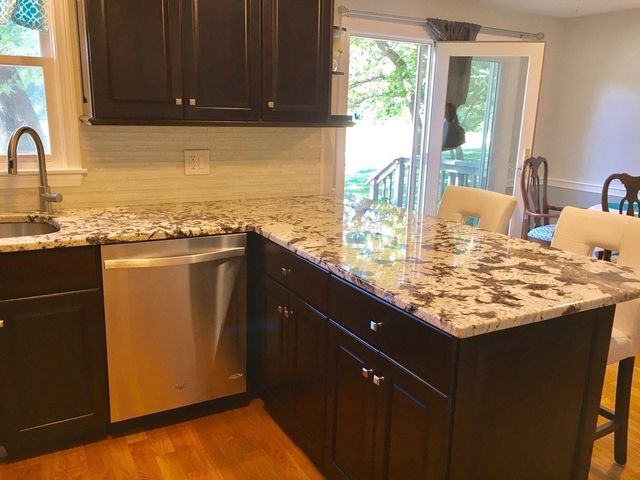 188 Wellman Ave 188, Chelmsford, MA 01863