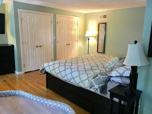 188 Wellman Ave 188, Chelmsford, MA 01863