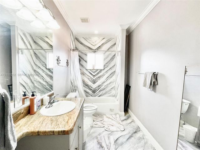 1102 NW 26th St 1102, Miami, FL 33127