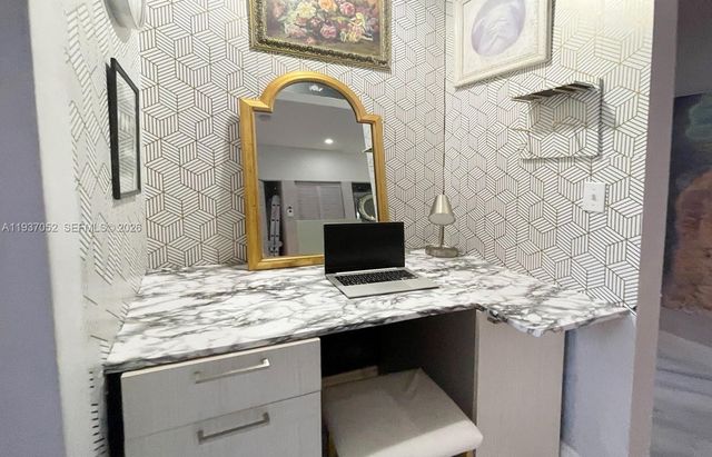 1102 NW 26th St 1102, Miami, FL 33127