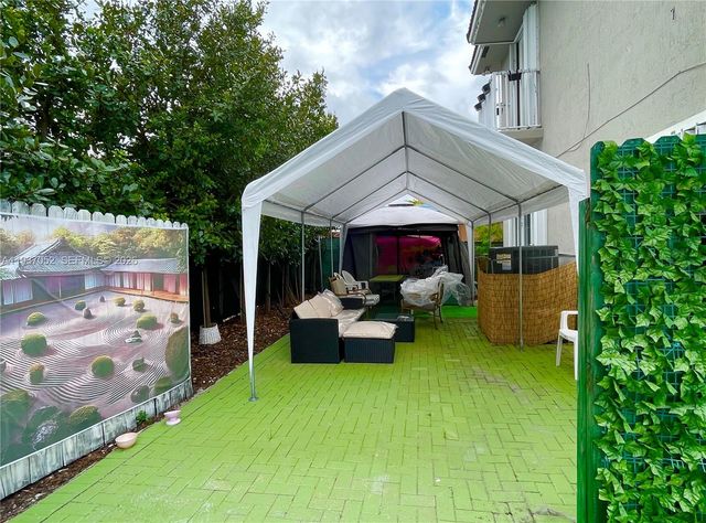 1102 NW 26th St 1102, Miami, FL 33127