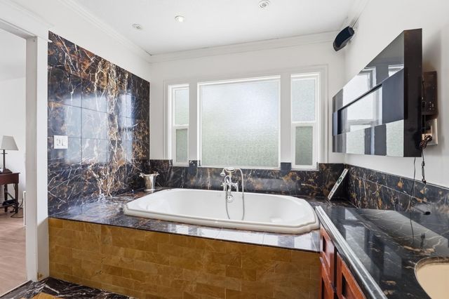 807 N Van Ness Avenue, Fresno, CA 93728