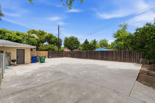 807 N Van Ness Avenue, Fresno, CA 93728