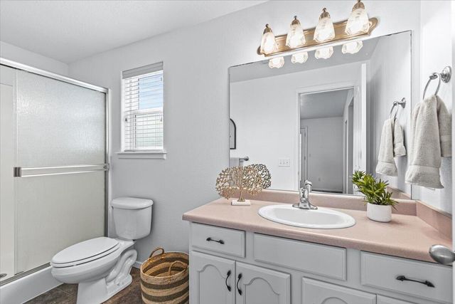 317 Jeanette Avenue, Medford, OR 97501