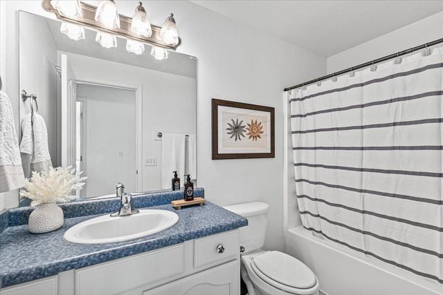 317 Jeanette Avenue, Medford, OR 97501