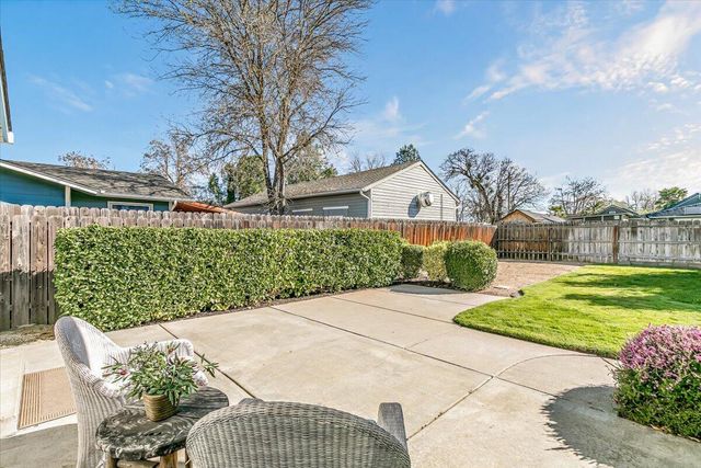 317 Jeanette Avenue, Medford, OR 97501