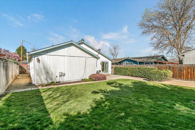 317 Jeanette Avenue, Medford, OR 97501