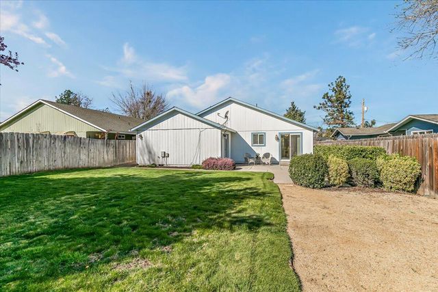 317 Jeanette Avenue, Medford, OR 97501