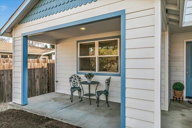 317 Jeanette Avenue, Medford, OR 97501