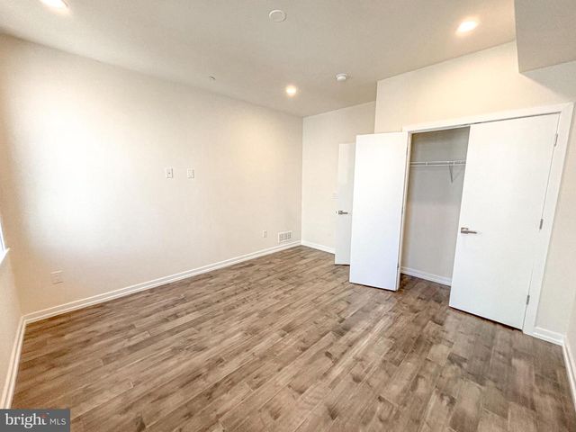 1439 S TAYLOR ST, Philadelphia, PA 19146