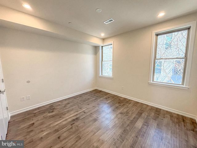 1439 S TAYLOR ST, Philadelphia, PA 19146