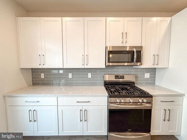 1439 S TAYLOR ST, Philadelphia, PA 19146