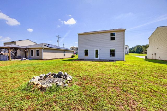 147 bennett dairy Road, Spartanburg, SC 29307