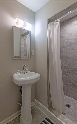 656 Bolton NW Road, Atlanta, GA 30331