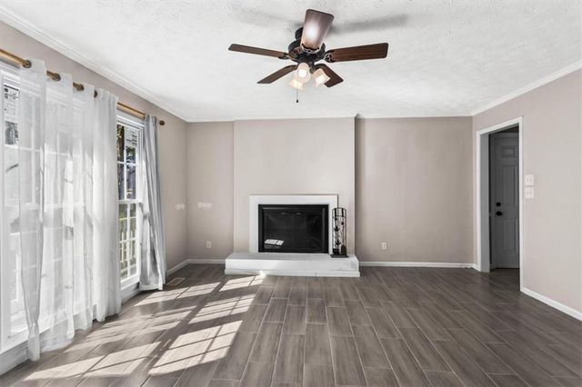 457 Casey Ct, Lawrenceville, GA 30046