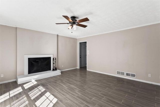 457 Casey Ct, Lawrenceville, GA 30046