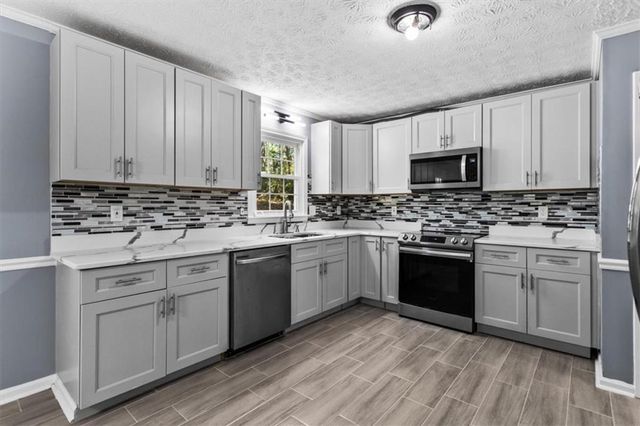 457 Casey Ct, Lawrenceville, GA 30046