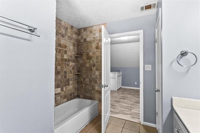 457 Casey Ct, Lawrenceville, GA 30046