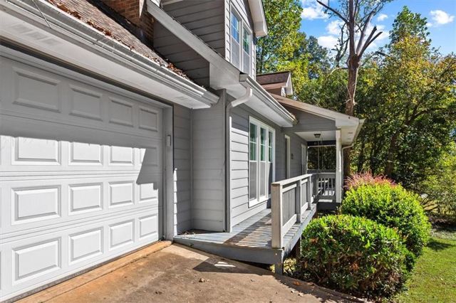 457 Casey Ct, Lawrenceville, GA 30046