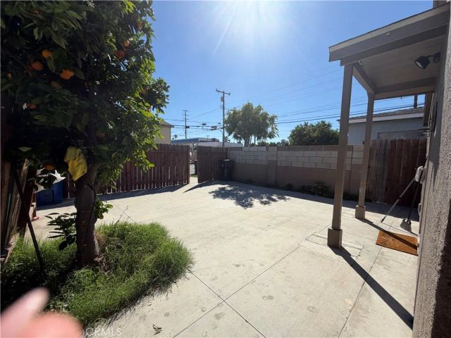 14851 Adams Street, Midway City, CA 92655
