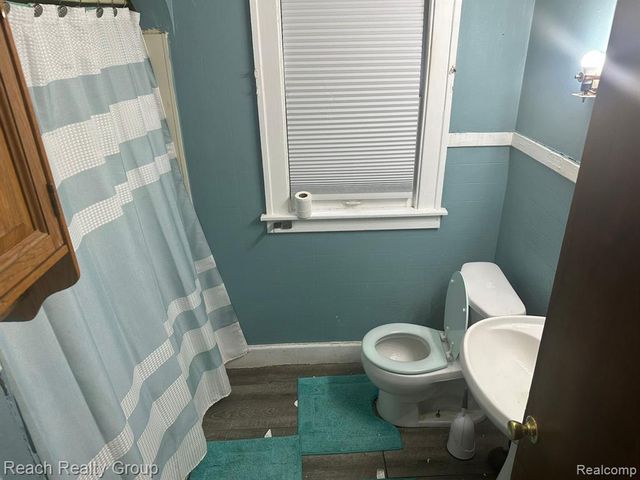 21662 Bennett Street, Detroit, MI 48219