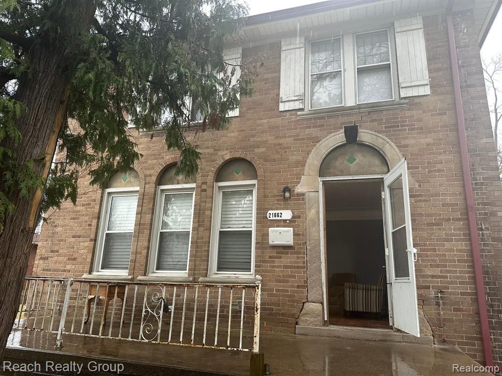 21662 Bennett Street, Detroit, MI 48219