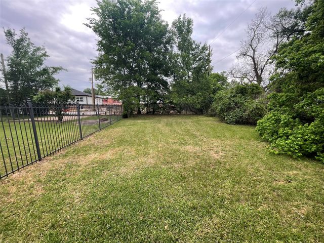 2423 Stonewall Street, Shreveport, LA 71103