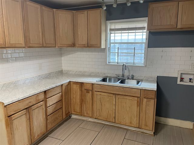 2423 Stonewall Street, Shreveport, LA 71103