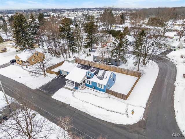 104 Orchard Drive East, Salina, NY 13212