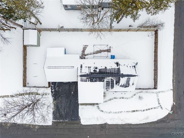 104 Orchard Drive East, Salina, NY 13212