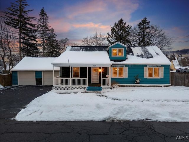 104 Orchard Drive East, Salina, NY 13212