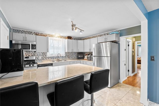 104 Orchard Drive East, Salina, NY 13212