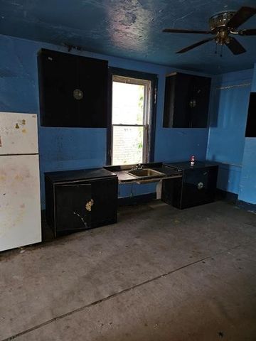 324 Moore Ave, Knoxville, PA 15210