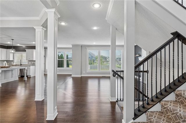6717 NW 104th Terrace, Kansas City, MO 64154