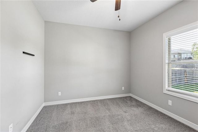 6717 NW 104th Terrace, Kansas City, MO 64154